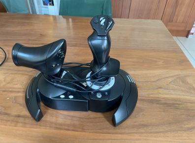 Thrustmaster