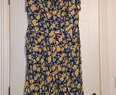 Amazing floral midi dress from Amber.