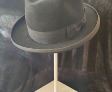 vintage Martin Homburg fedora hat.