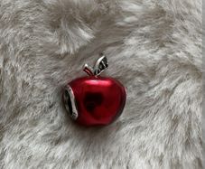 Pandora Disney Snow White Poison Apple charm Brand New