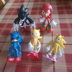 Set of 5 unbranded sonic figures