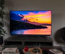 Tcl 65-inch QLED 4k Ultra Hd Smart Android TV