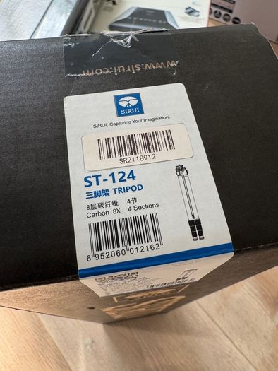 Sirui ST-124 carbon fibre tripod compact, as new.
