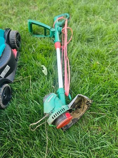electric lawnmower