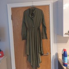Quiz Green  Satin Dress.  S.S -12 B.N.W.T.