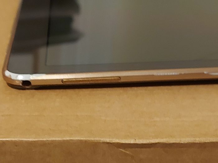 Samsung Galaxy Tab S, 10.5 inch, Model SM-T800, screen has a slight crack or 2 but touchscreen works fine