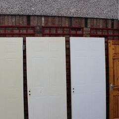 3 White internal doors