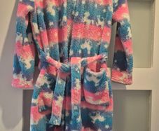 Bathrobe size 9-10y