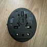 Travel adapter Image 5