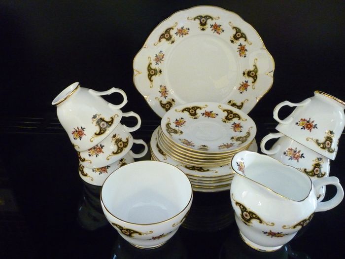 Crown Trent Fine bone China Staffordshire England tea coffee set. Complete 21 piece set