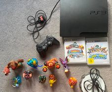 PS3 plus Skylanders kit