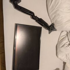 24" Samsung 1080p monitor and arm
