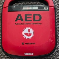 Defibrillator