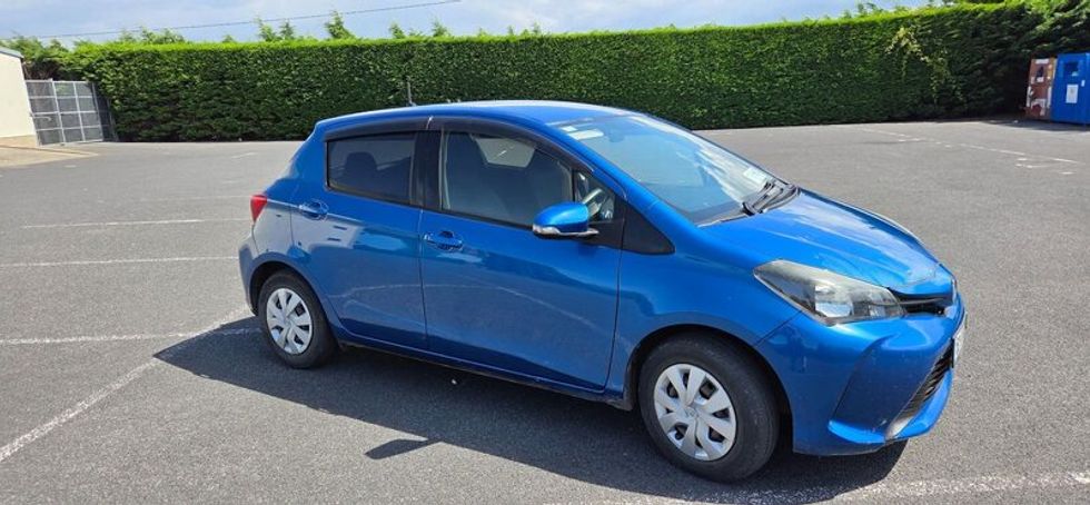 Toyota Vitz 2015