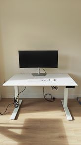 Fully Jarvis by Herman Miller Electric Standing Desk