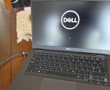 Dell Latitude 5300 Touchscreen  i5 / 8GB / 240GB SSD