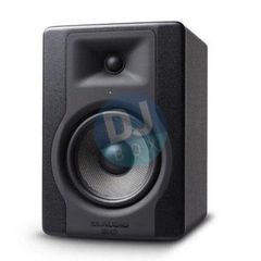 M-audio  Bx5  Studio Monitors (2)