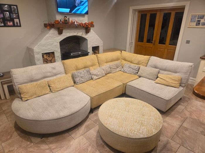 fama couch
