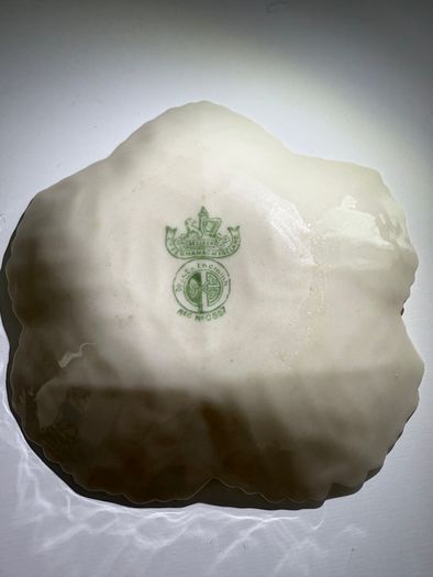 Vintage Belleek Fermanagh Ireland Leaf Dish (4th Mark)