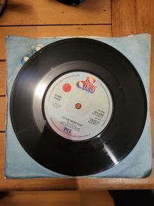 Barry White Let The Music Play 7 inch vinyl single
