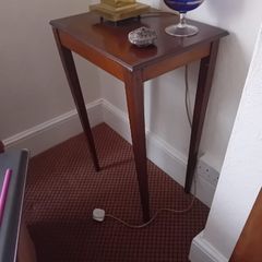 Mahogany lamp table