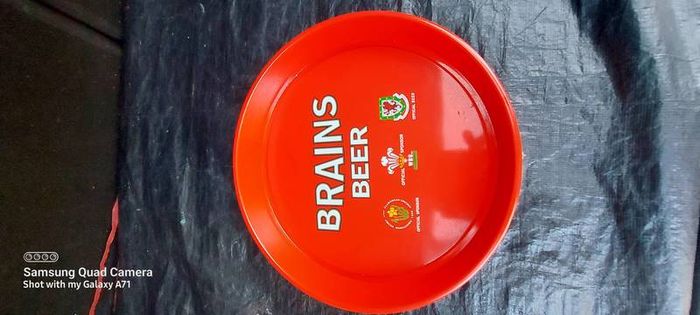 brains brewery's Welsh beer/drinks tray, mint condition,,price includes post includes to anywhere in Ireland thank you.