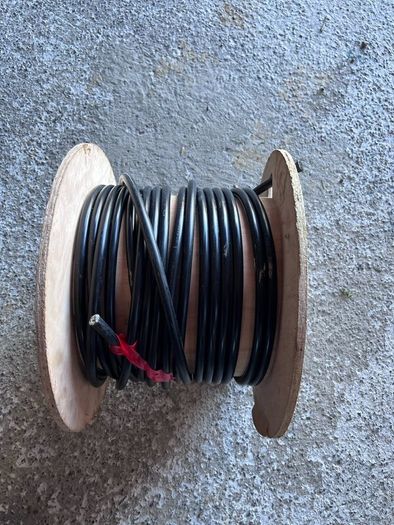 Armoured cable 1.5mm 3 core. 15 metres in length.