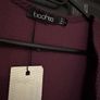 Boohoo bodycon V neck dress BNWT Image 2