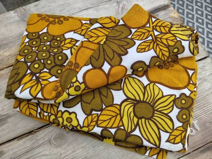 1970s curtain, vintage curtain, Retro floral curtain