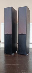 Monitor Audio BR5 speakers