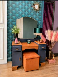 Dressing table