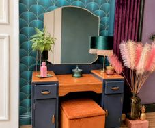 Dressing table