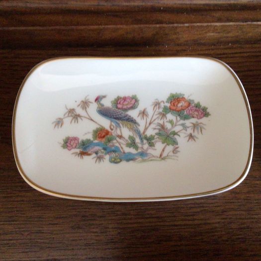 Wedgwood Kutani pattern 6 China trinket pieces
