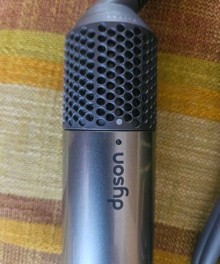 Dyson airwrap hairdryer