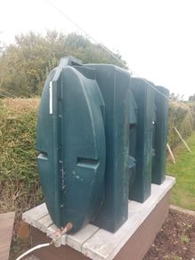 Oil Tank 1100 litre free to take away