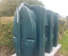Oil Tank 1100 litre free to take away