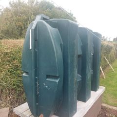Oil Tank 1100 litre free to take away