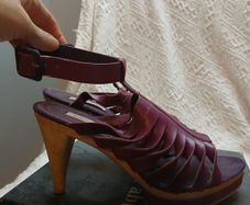 Ladies shoes