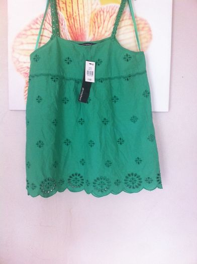 New top with tags