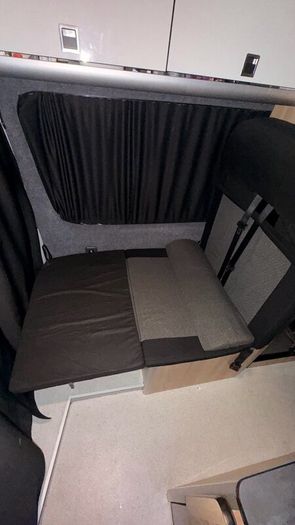 Automatic Campervan MWB 4 Berth