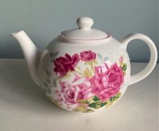 Nina Campbell by Roy Kirkham pink Roses tea pot