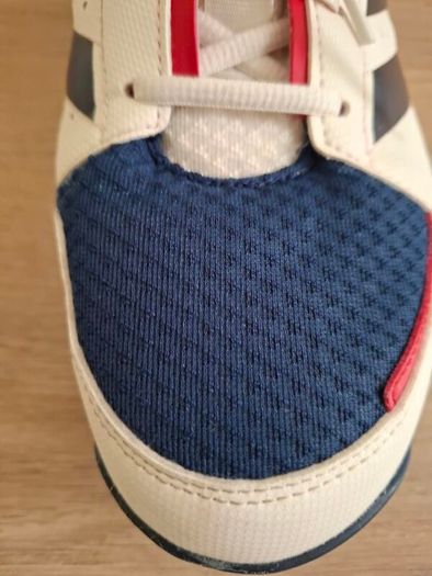 Adidas Indoor / Court Runners