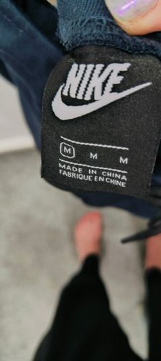 Great dupe / duplicate of Nike bottoms size M.