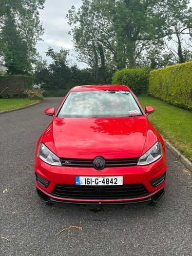 Volkswagen Golf r line