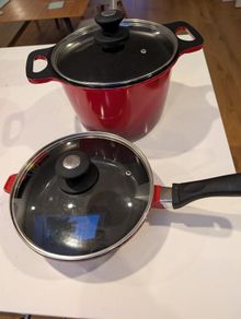 Linea pots with lids