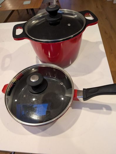 Linea pots with lids