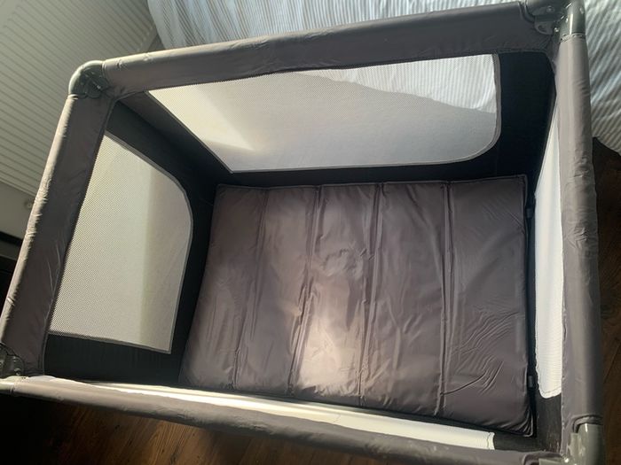 Travel Cot with carry bag