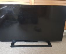 40 inch Sharp LCD TV