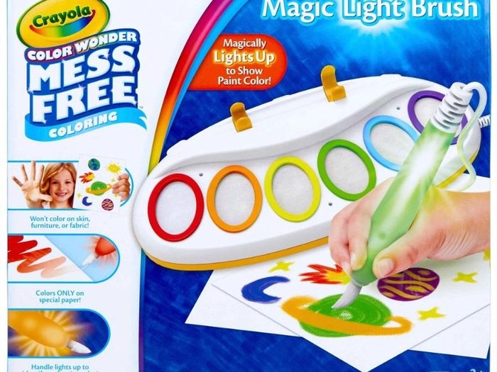 BNIB Crayola Colour Wonder Magic Light Brush Set