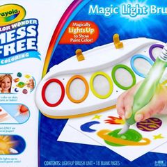 BNIB Crayola Colour Wonder Magic Light Brush Set